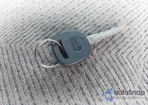 1999 Chevrolet K1500 Ls z USA, uszkodzony, nr VIN 1GCEK19R8XR112610